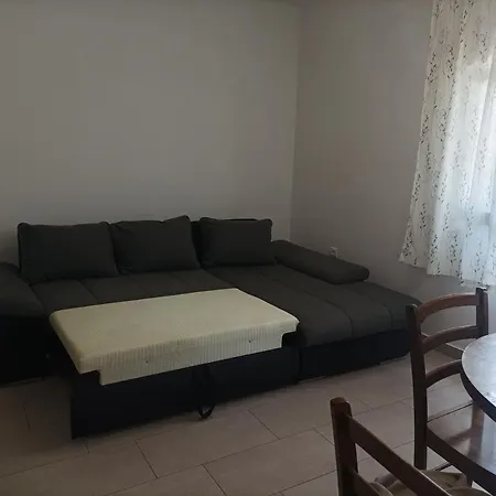 Apartman Lucija 2 Rovanjska