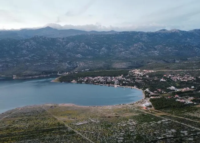 Lucija 2 *